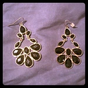 Black and gold earings